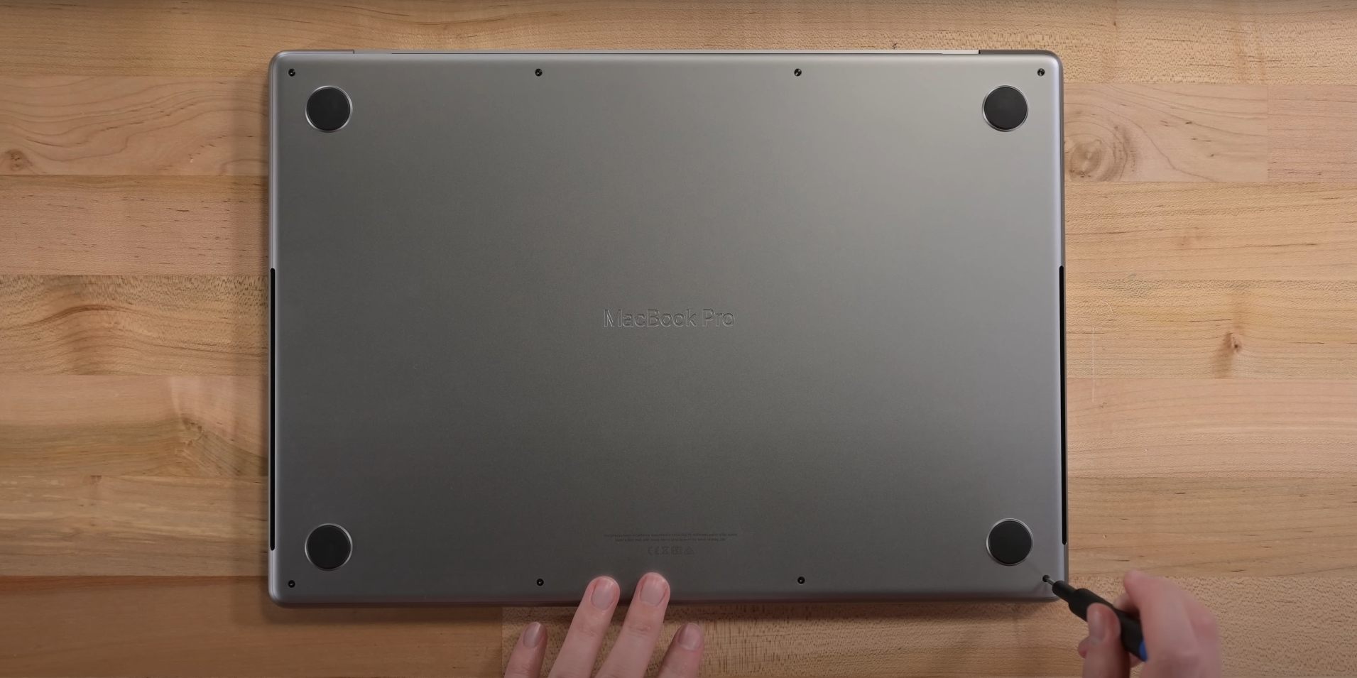 Opening MacBook case